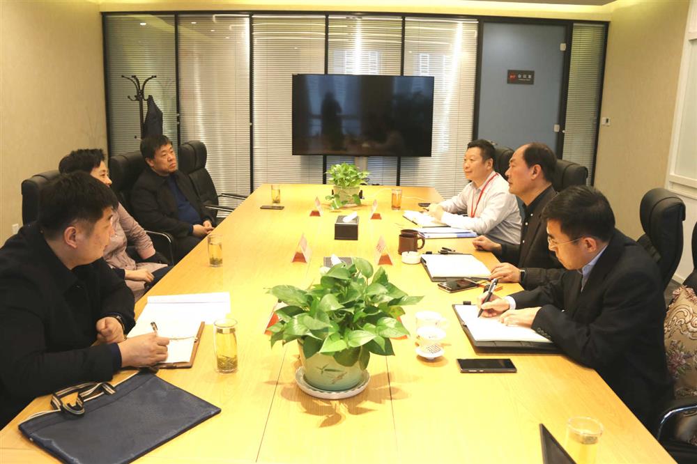 商河县县长郅颂一行来产发集团洽谈工作