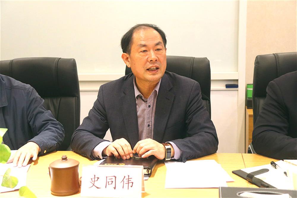 产发集团董事长史同伟会见黑龙江新产投集团客人